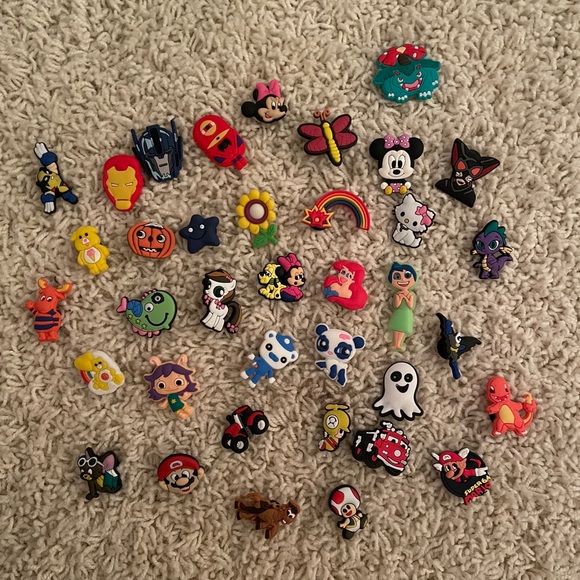 Pack of 10 jibitz (for crocs) ✨MYSTERY✨ - Picture 2 of 4